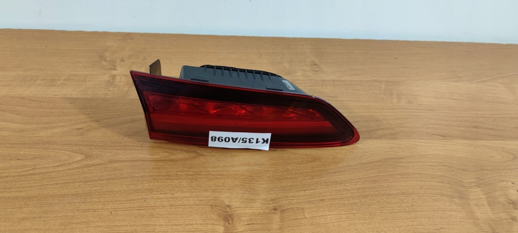 фото №1, Skoda karoq левая лампа w крышка задняя задняя led bdb