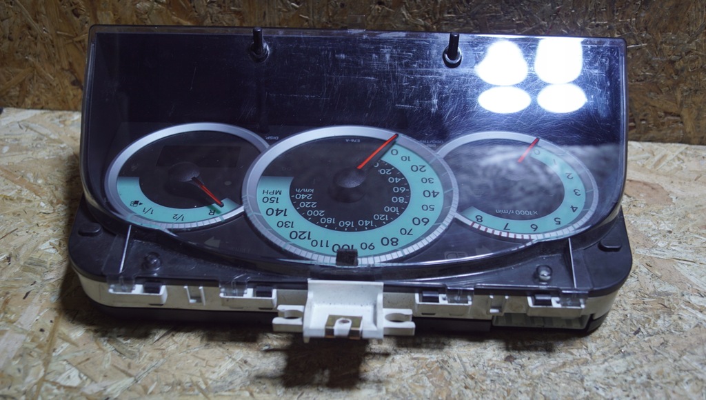 фото №5, Счетчик приборы toyota corolla verso ii 1.8 vvti 83800-0f010