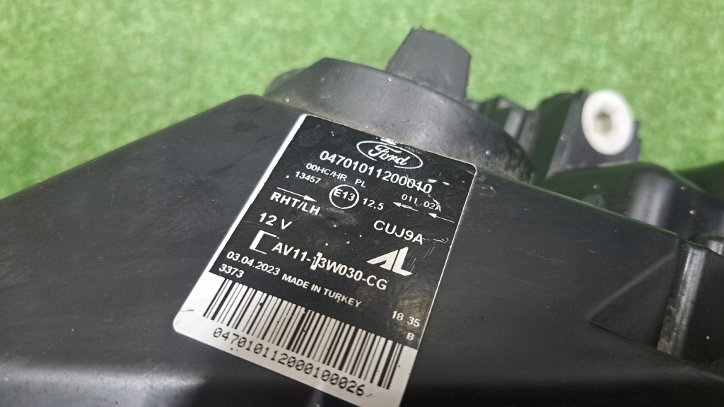 Ford b-max лінза+ led ліхтарі  передні Київ