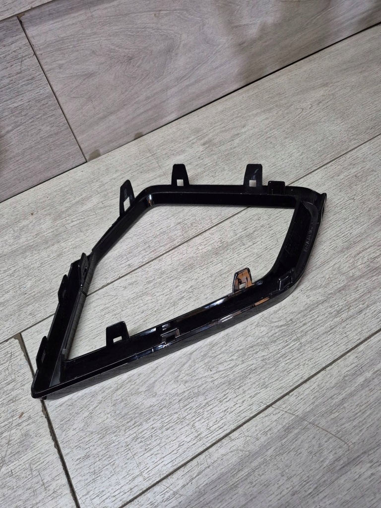 16338. bmw x5 g05 молдинг решётка бампер левое  перед 8085621 Недорого