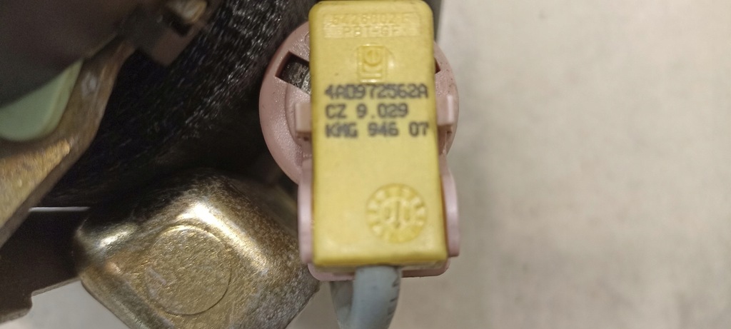 фото №4, Pas безпеки лівий перед audi a6 c5 2.5 tdi