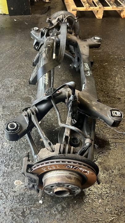 Задняя oś bmw 3 2019 33318831018 в Украине