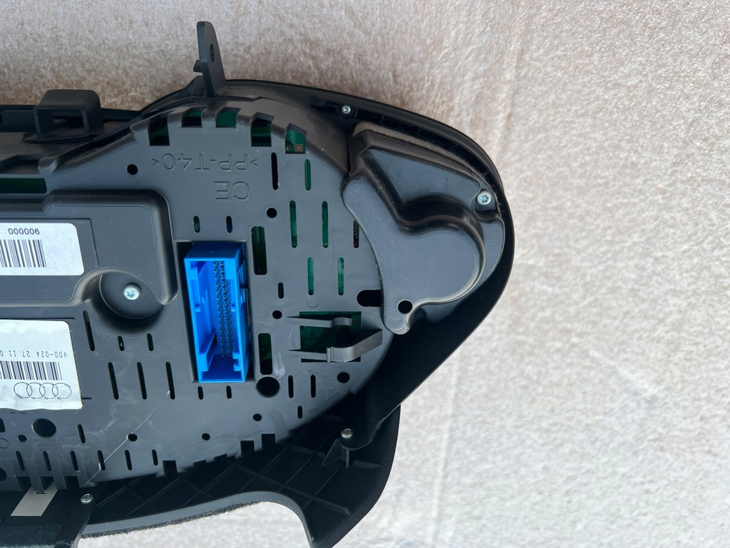 фото №9, Audi r8 v10 420 2006-…licznik прилади 420920930e ue