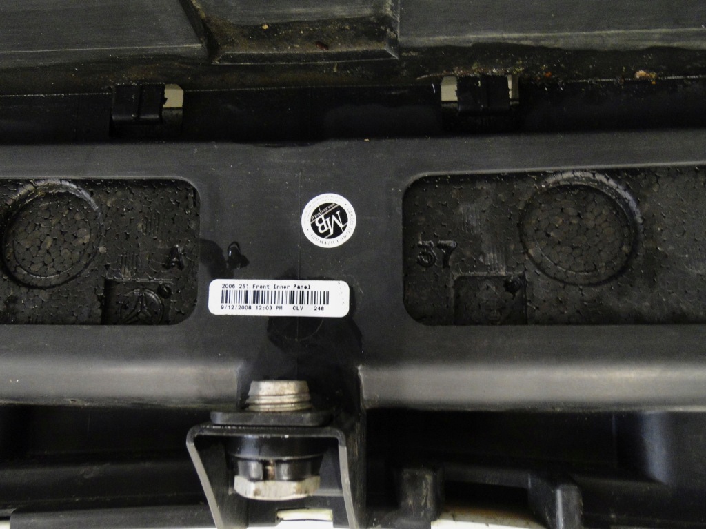 Mercedes r w251 251 бампер передний amg na датчики pts i омыватель Недорого