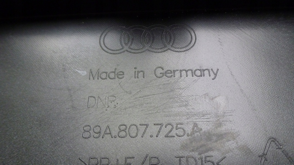 фото №7, Audi q4 e-tron рамка решітка бампер 89a807725a