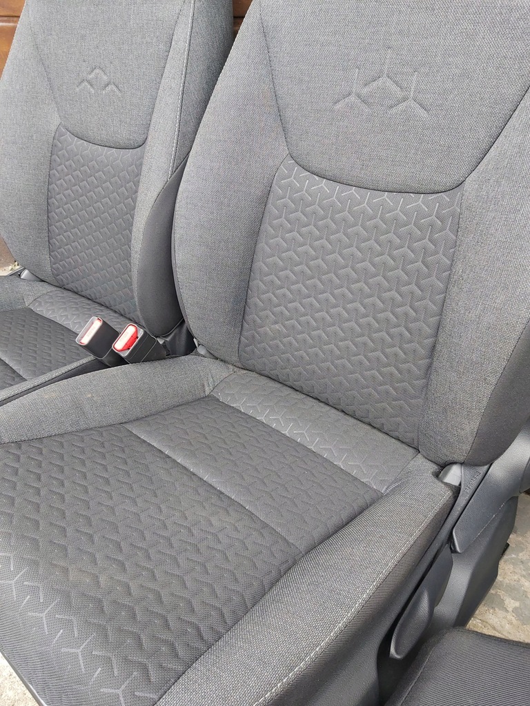 фото №6, Toyota yaris cross сидіння сидіння салон перед задня заднє сидіння