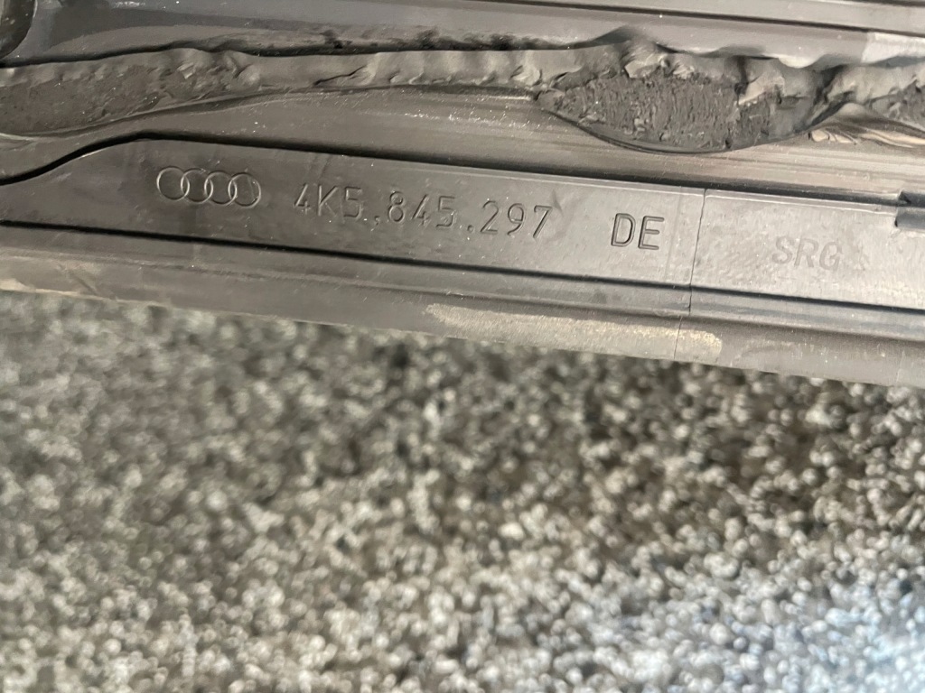 Скло кузовна ліва задня 4k5845297 audi a6 c8 Недорого