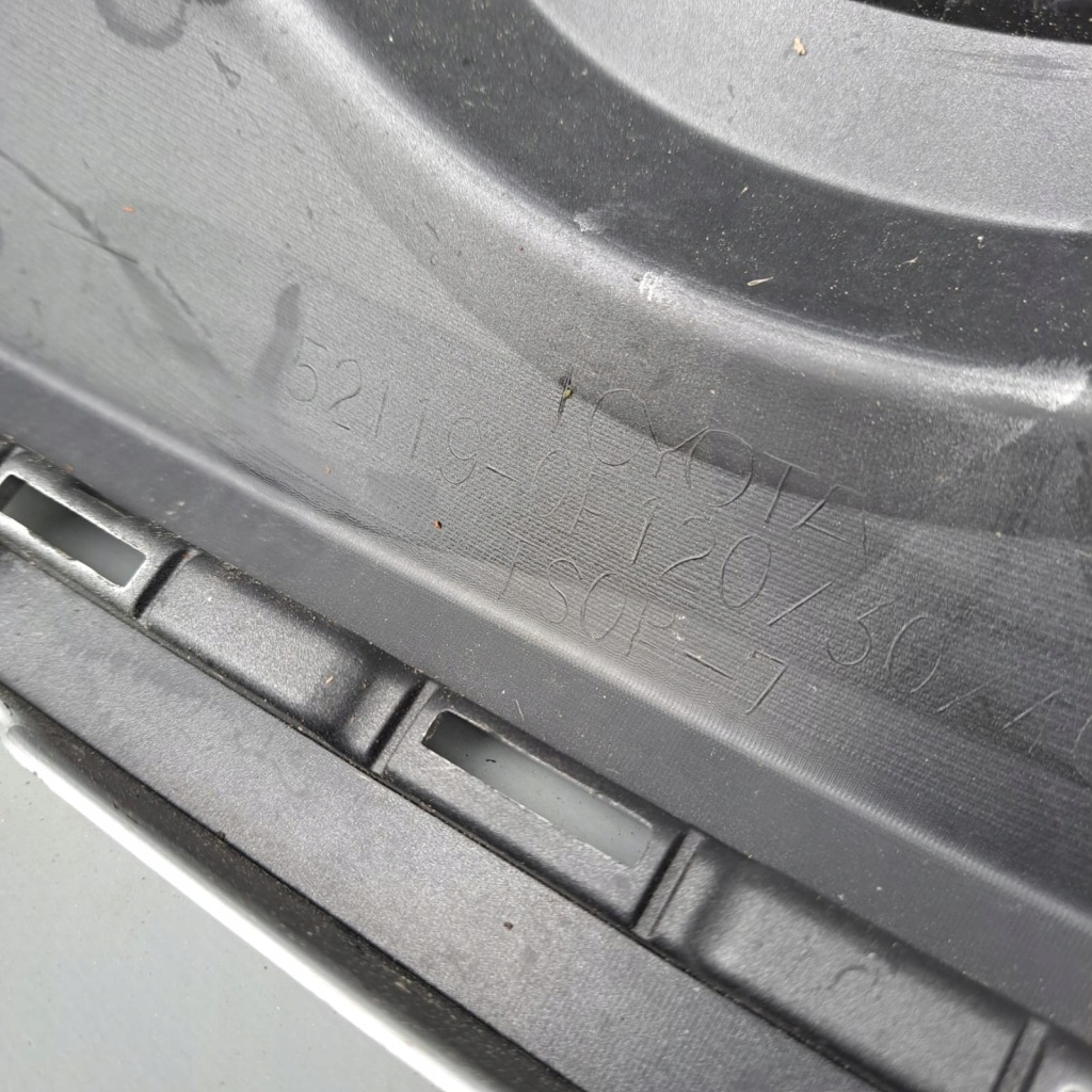 Toyota verso рестайлінг  13- бампер перед передній Оригінал