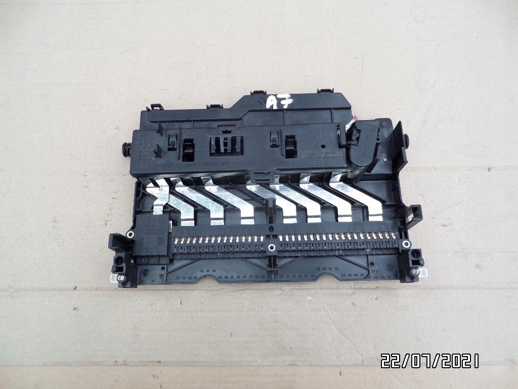 Купить Коробка предохранителей bmw e46 compact 8364542