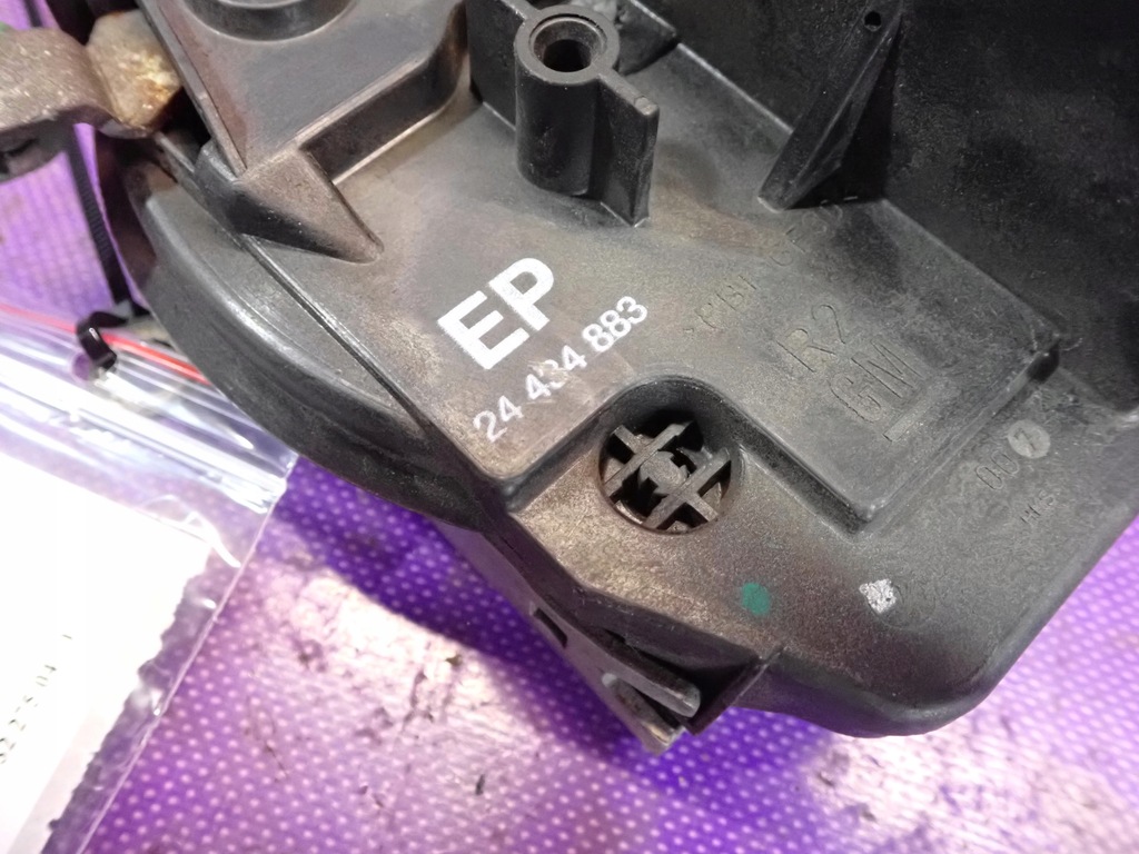 фото №5, Opel corsa c hb 3d 03-06 замок перед правый 24434883ep