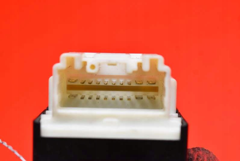 фото №7, Панель управление окон eu 84040-13060 toyota corolla verso 1 i 01-06