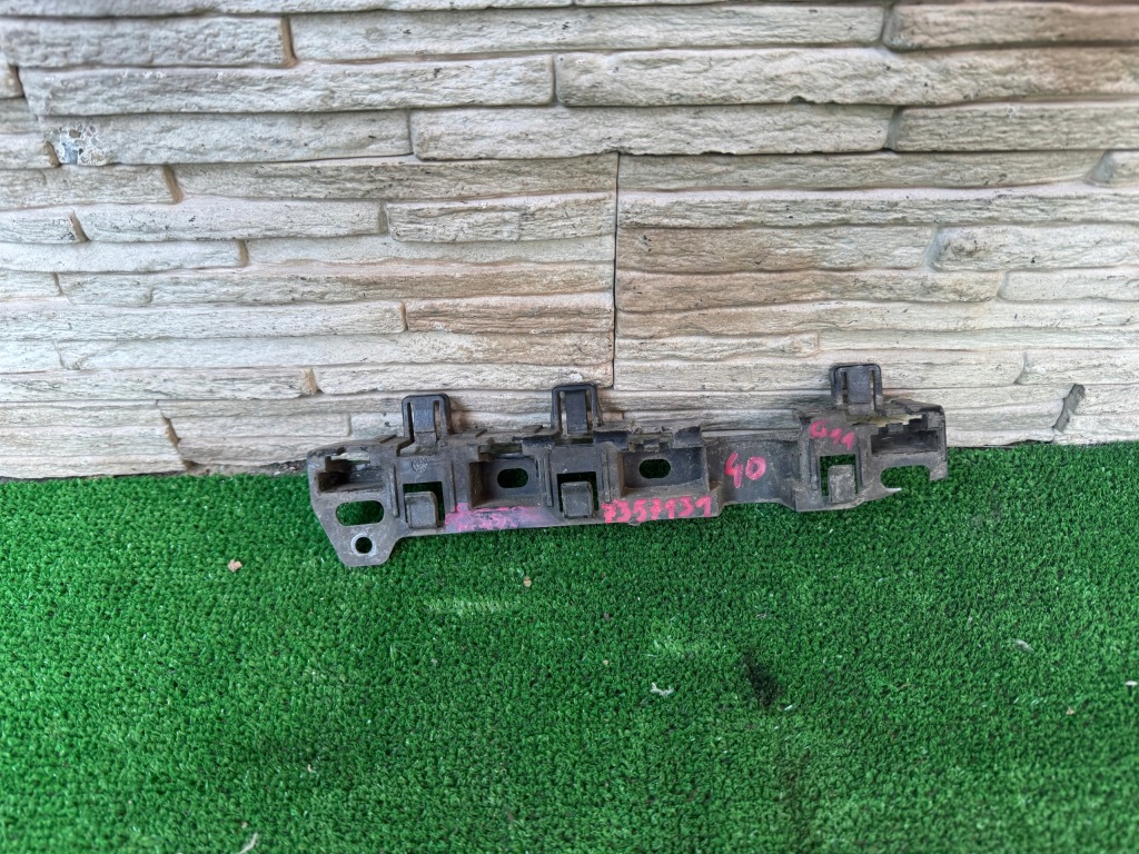 фото №1, Направляющая порог bmw 7 g11 7357131