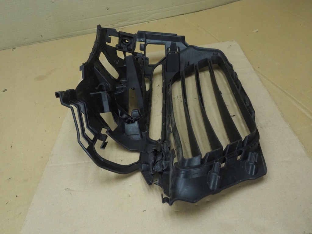 Porsche cayman boxster 982 718 решётка бампера правый  перед 982807684 Цена