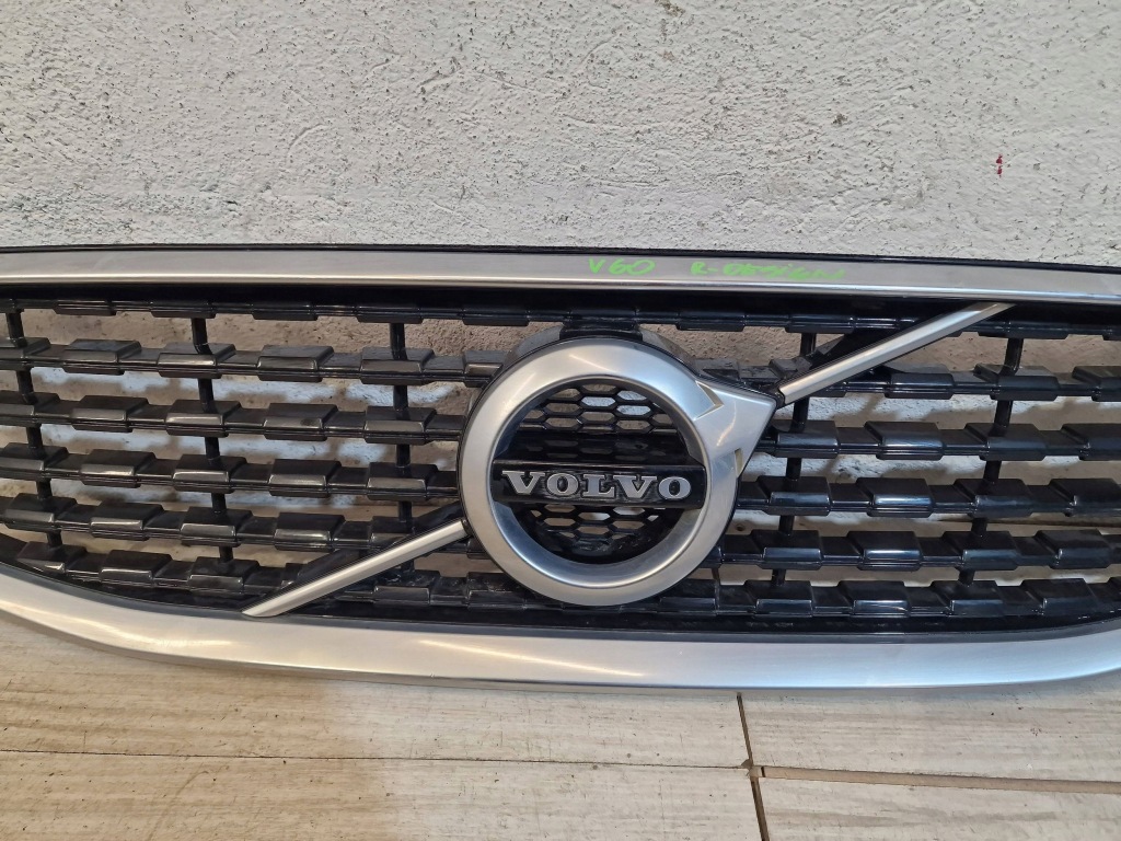 фото №3, Volvo v60 ii s60 iii r-design решётка радиатора решётка радиатора радиатора 2018-2022