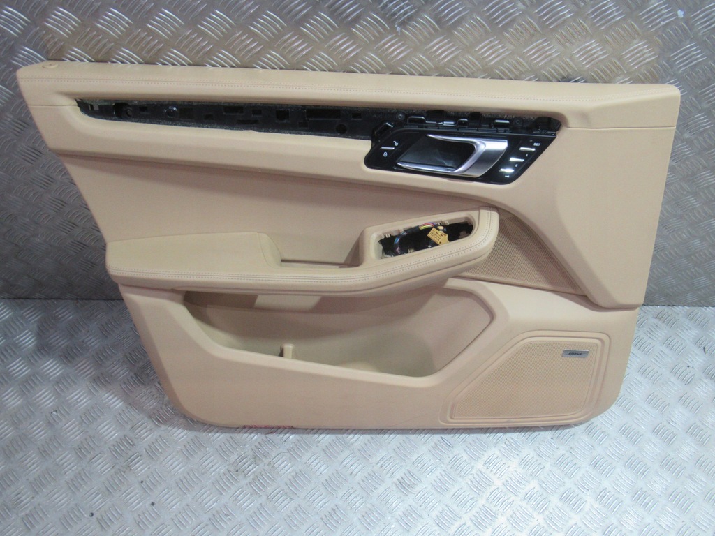 фото №12, Porsche macan 95b обивка сиденья обшивки салон заднее сиденье m242