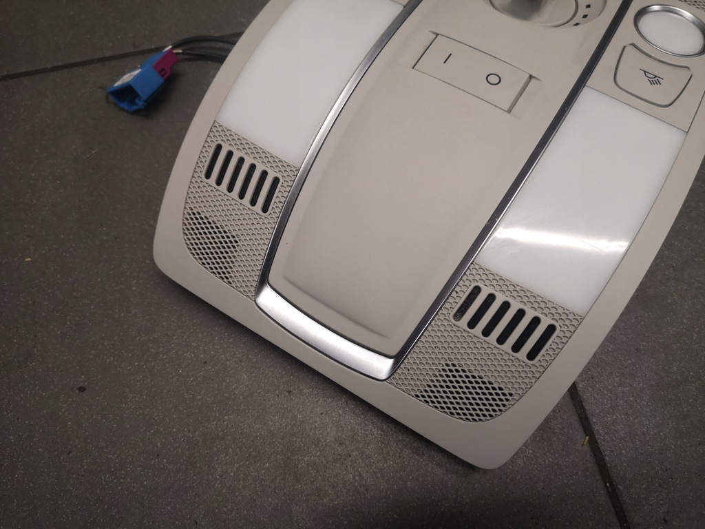 фото №10, Лампа потолочный audi a6 c6 4f0947135bt