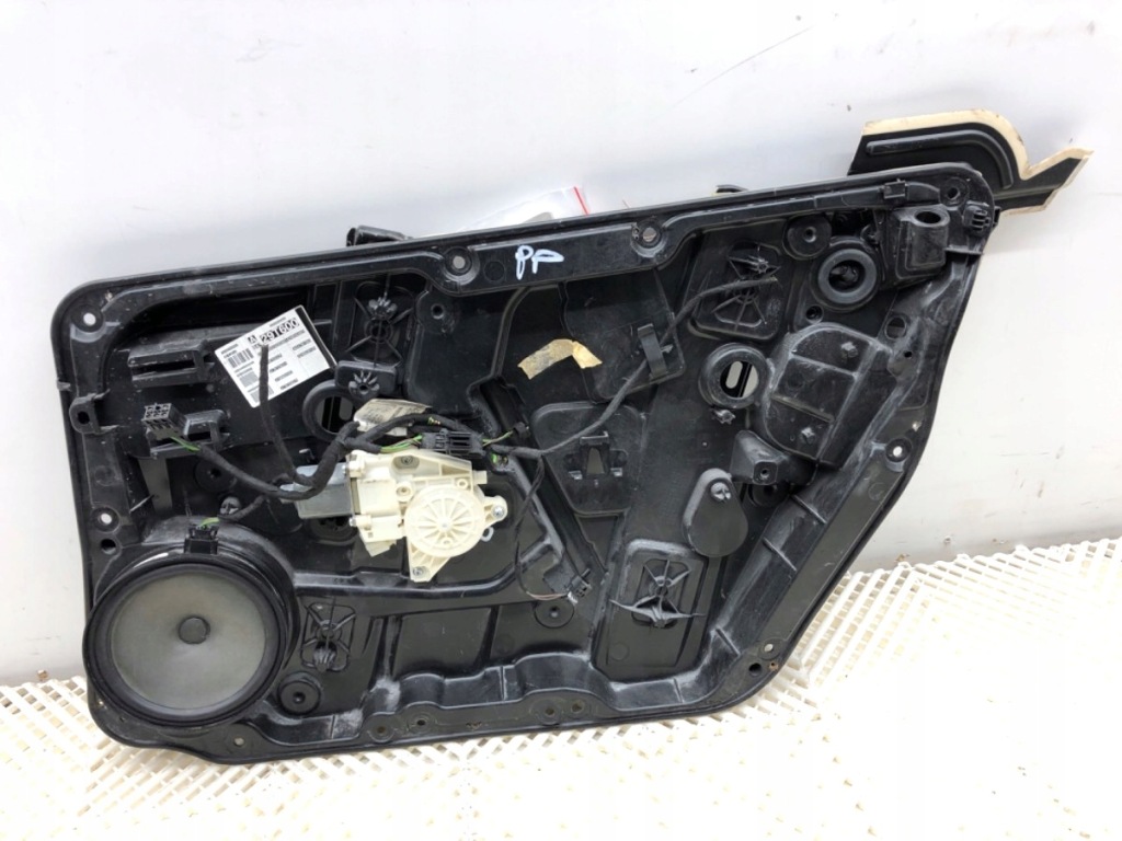 фото №1, Подъемник стекло правый перед mercedes w176 хэтчбек 12-18 механизм