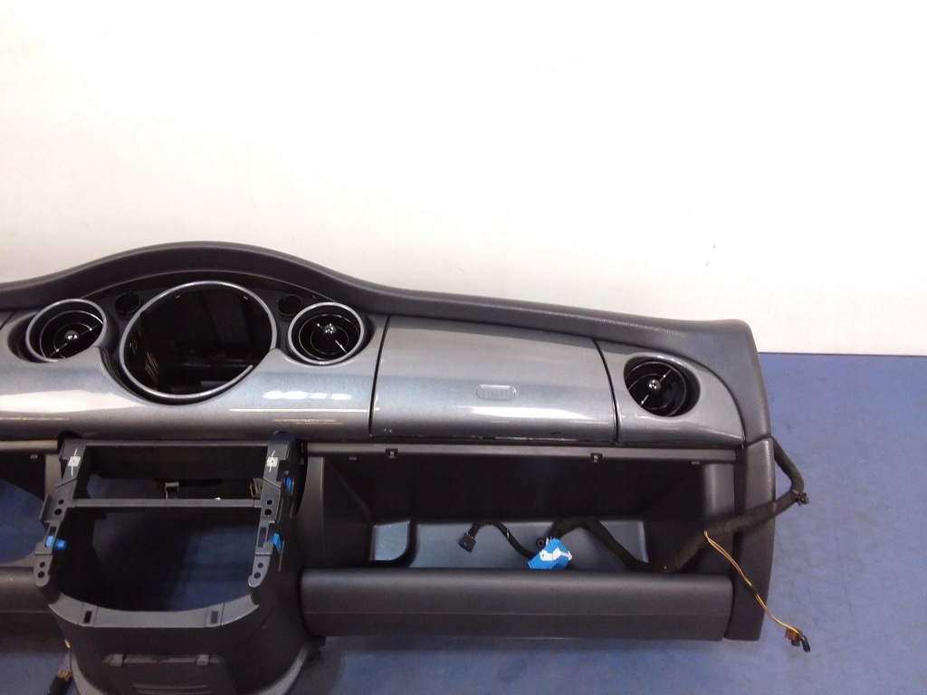 фото №3, Mini cooper r50 приборная панель приборная