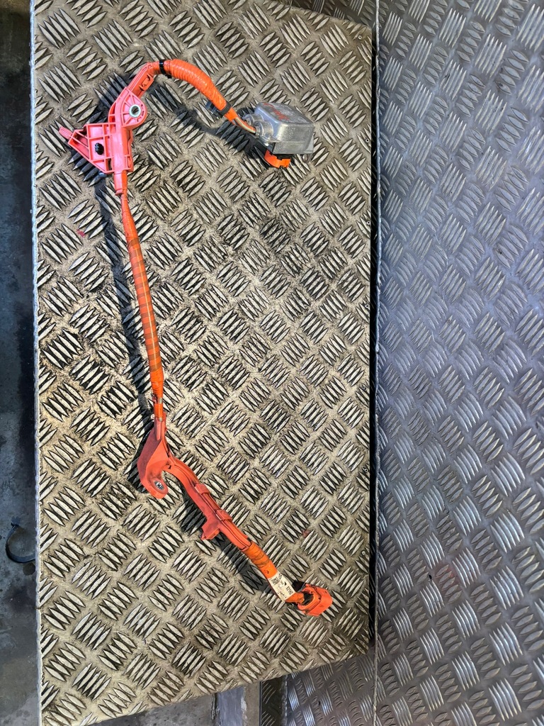 фото №1, Toyota chr шланг аккумулятора 821h2-33020