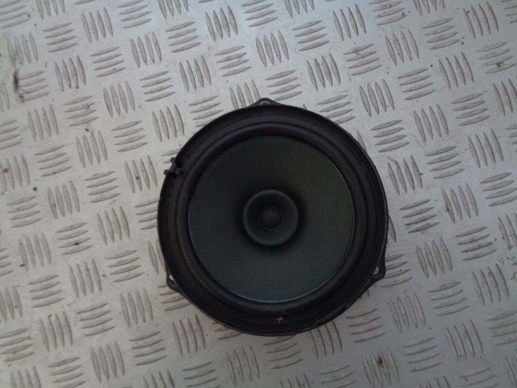 Купить Renault megane v e-tech 2022 динамик дверь 281443585r