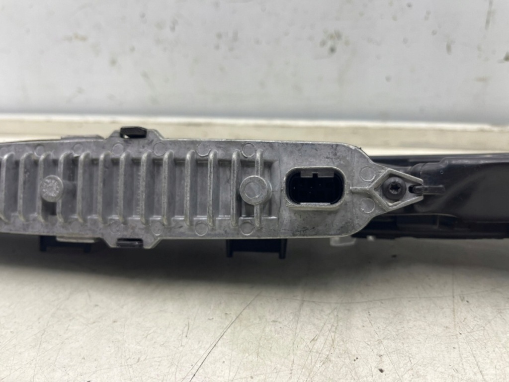 Фара фара porsche cayenne 9y gts 17r.- правий передній led drl європа Зі Шроту