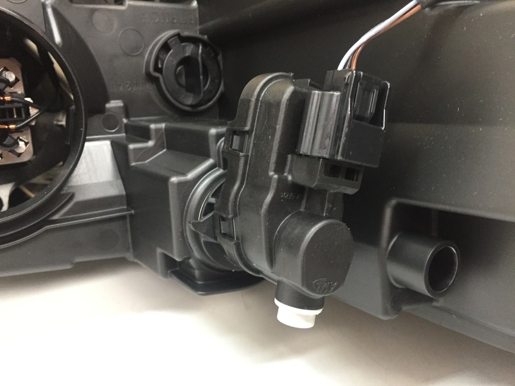 фото №5, Citroen оригінальний номер 9820840880 фара лампа