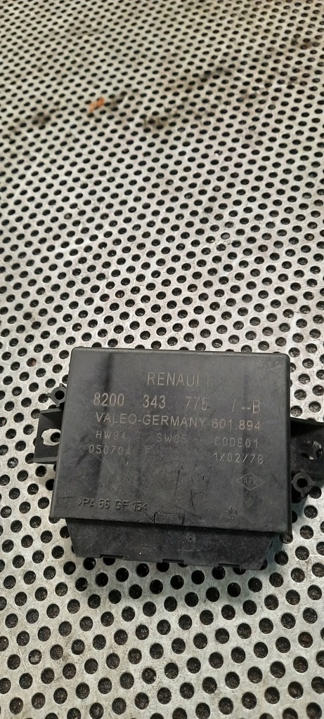 фото №1, Модуль парковки 82003437 renault master