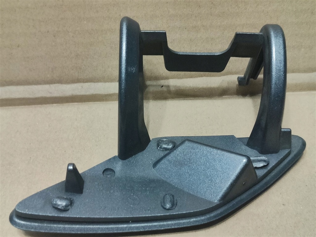 фото №5, Заглушка розпилювача права mercedes b 246 w246