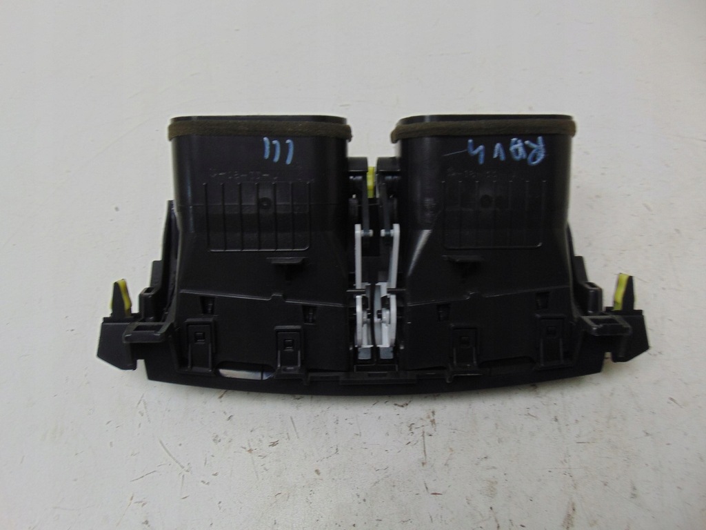 фото №7, Решётки консоли toyota rav4 iii 55670-42050