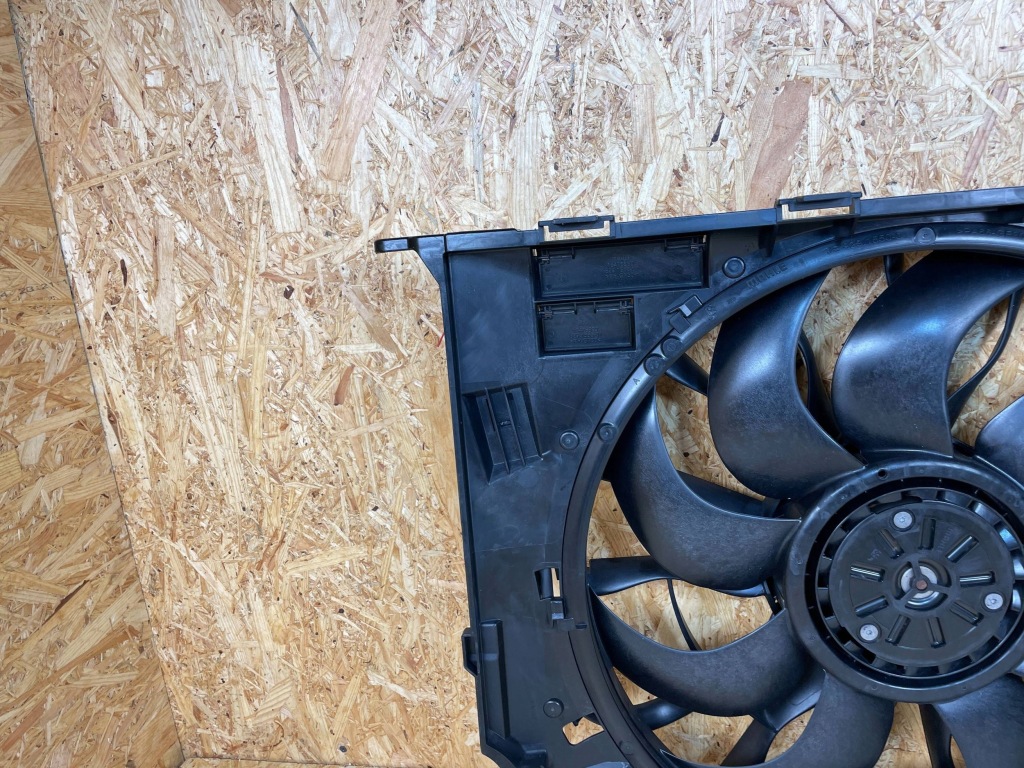Вентилятор радіатор корпус bmw g11 g12 g30 g31 3.0d 8590051 8655846 Зі Шроту