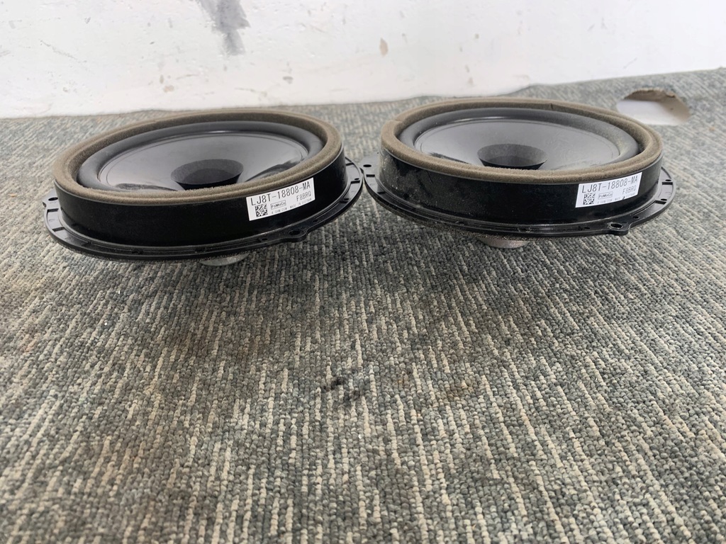 фото №1, Ford mustang mach-e rwd 21r динамик задних дверь задняя оригинал