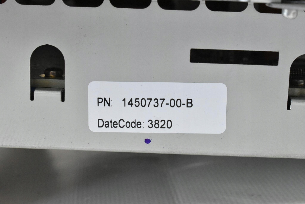 Дисплей центральный 1450737-00-b tesla model s рестайлинг  16-21 Цена