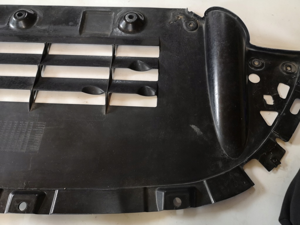 фото №5, Ferrari f12 berlinetta- плита защита pod бампер