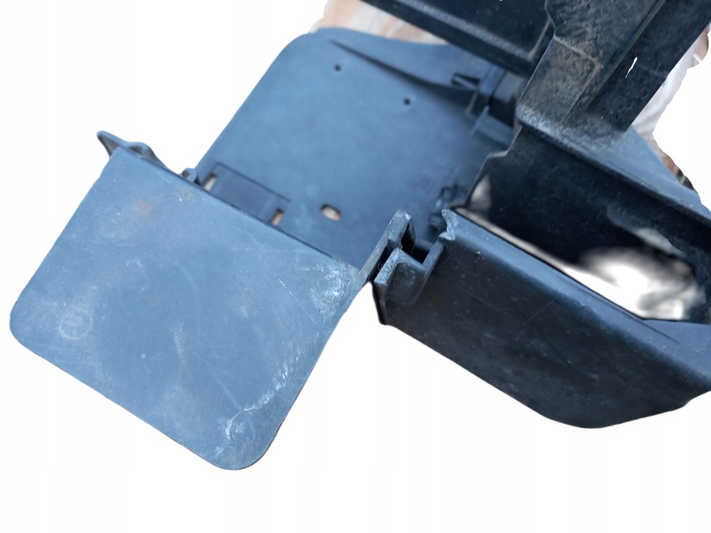 фото №10, 24438484 корпус крышка аккумулятор opel vectra c 02-09 1,8 бензин