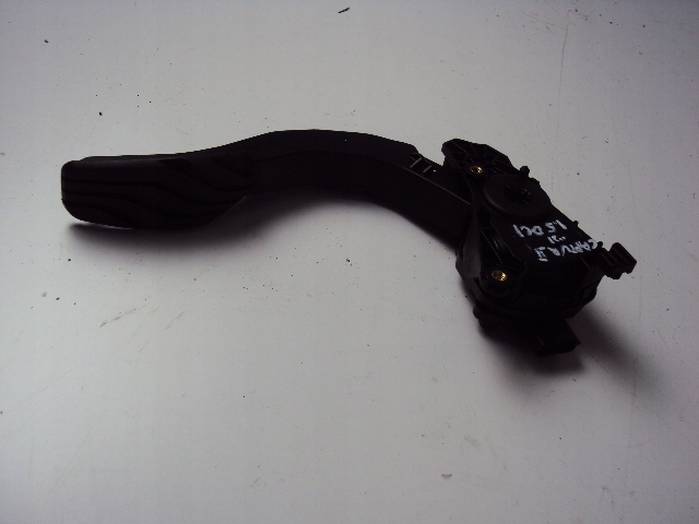 фото №1, Педаль газа renault captur ii 1.5 dci 19- symbioz