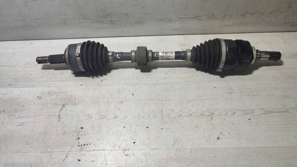 Toyota c-hr 1 2019 приводной вал передняя Киев