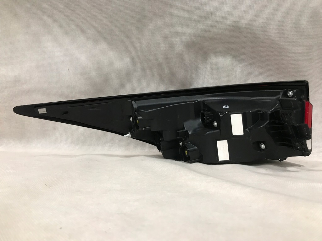 Lexus rx v 2022- фара задняя наружная правый  led европа Доставка