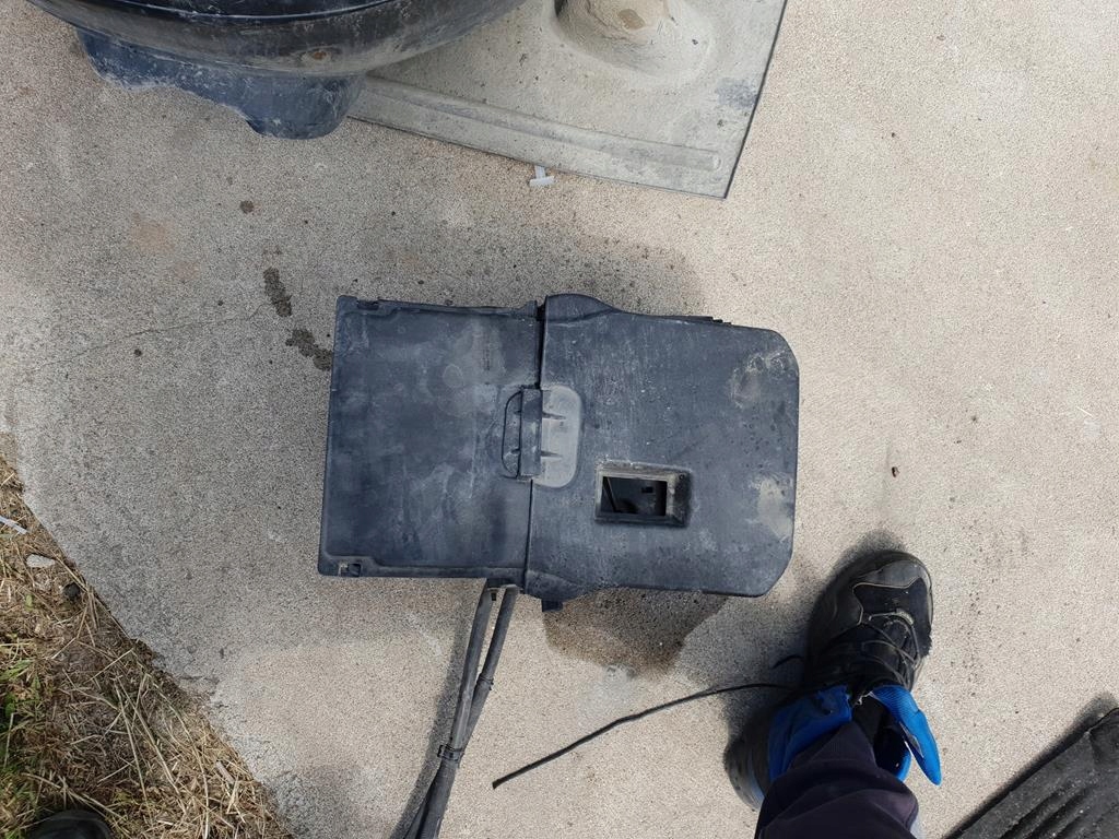 фото №4, Корпус аккумулятор ford focus mk3 1.6d europa