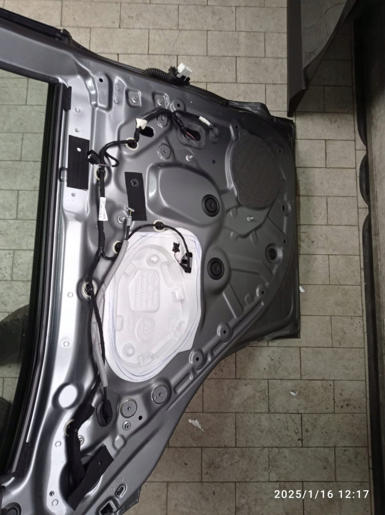 Купить Дверь стекло renault megane v e-tech biyuy состояние b.dobry