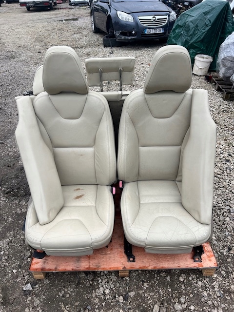 фото №9, Volvo xc60 сиденья заднее сиденье кожа