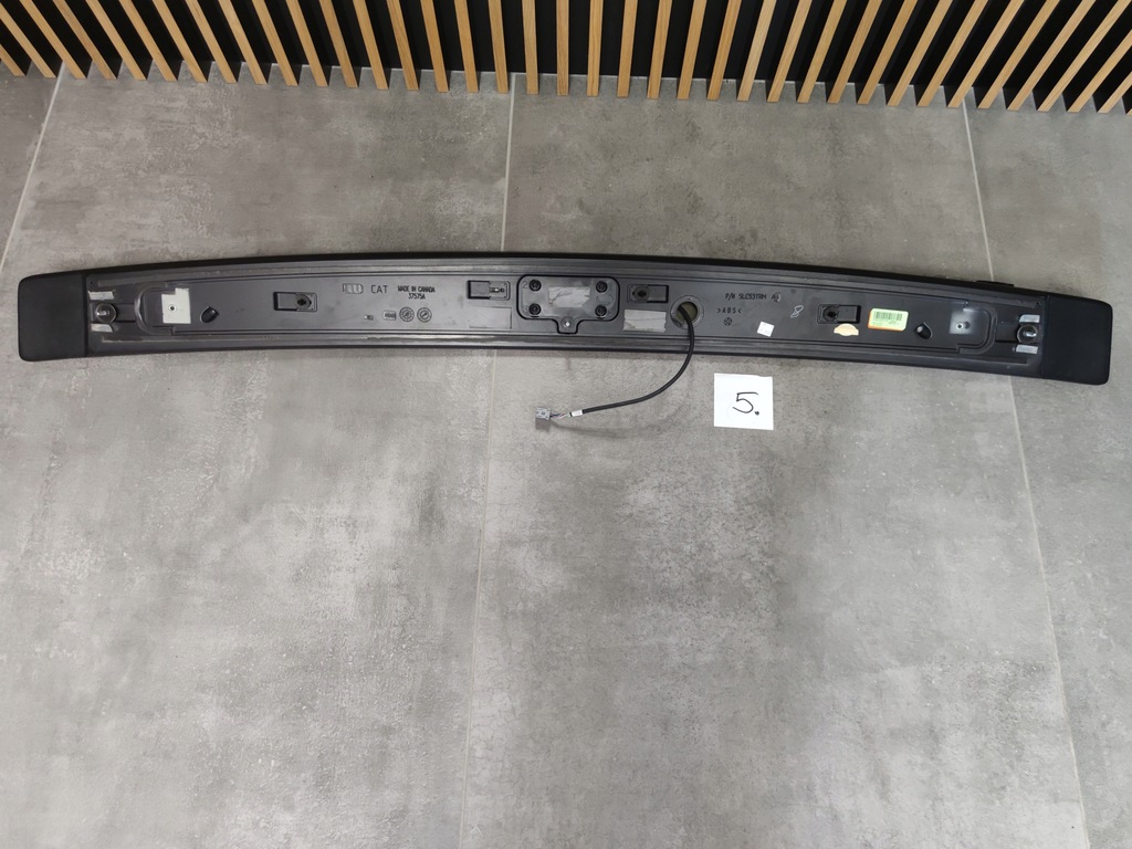 фото №8, Dodge challenger hellcat задний спойлер камера