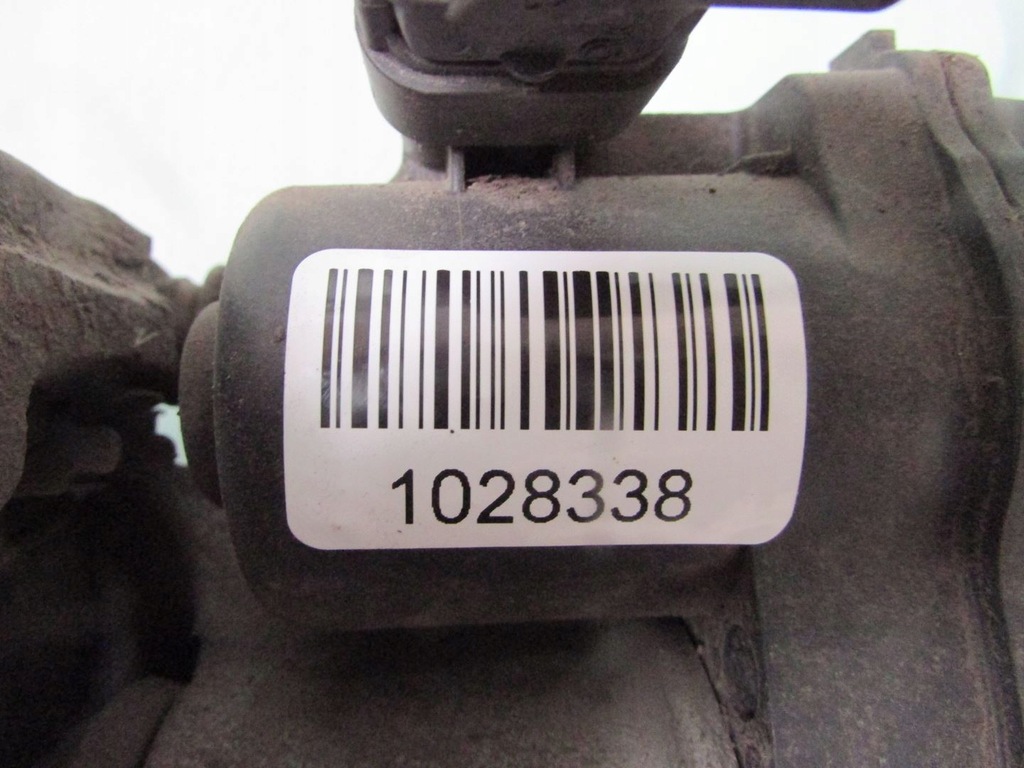 фото №8, Q30 2.2d 16r суппорт правый задняя задний тормозной