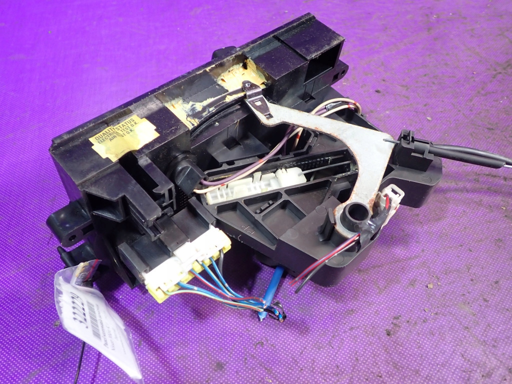 фото №8, Nissan micra k11 92-97 панель обдув керування вентиляція 7040030720