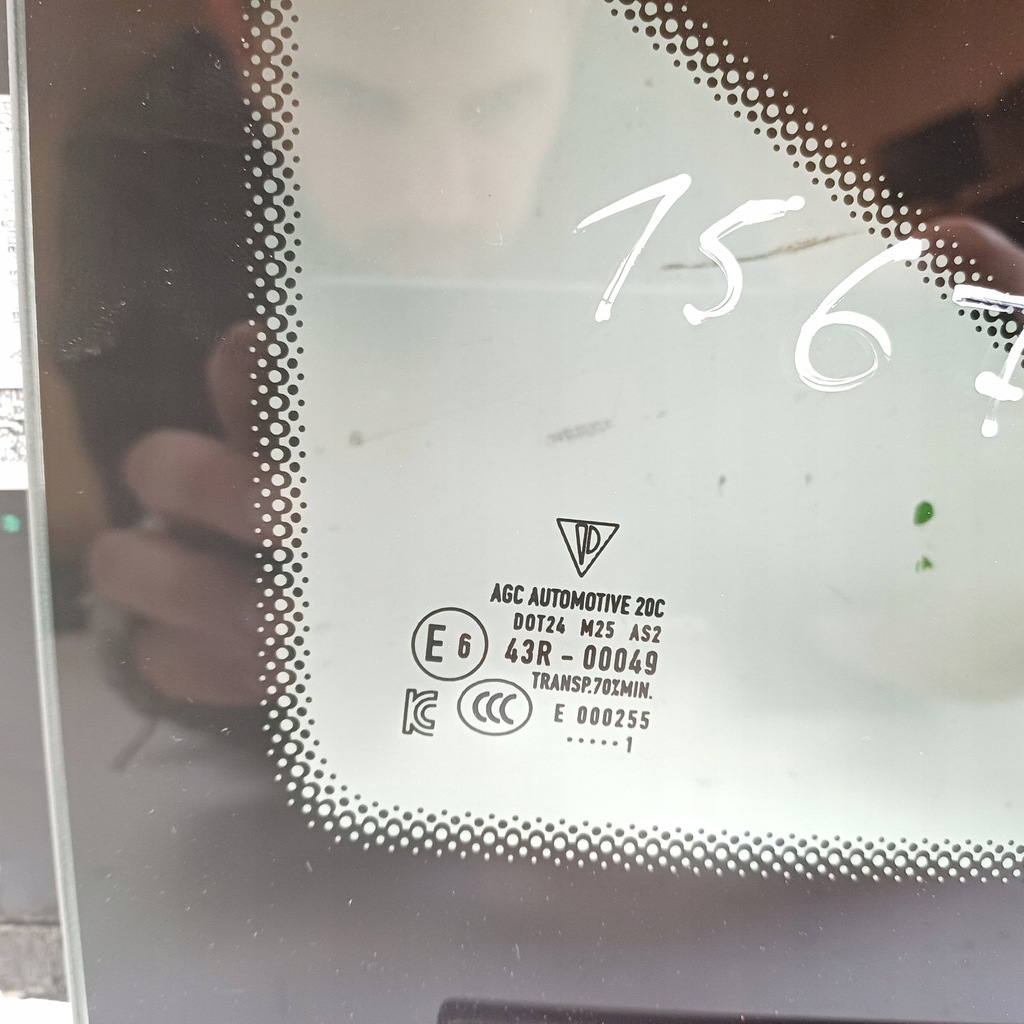 фото №7, 2021 porsche taycan 9j1 стекло кузовная задняя 9j1845297m