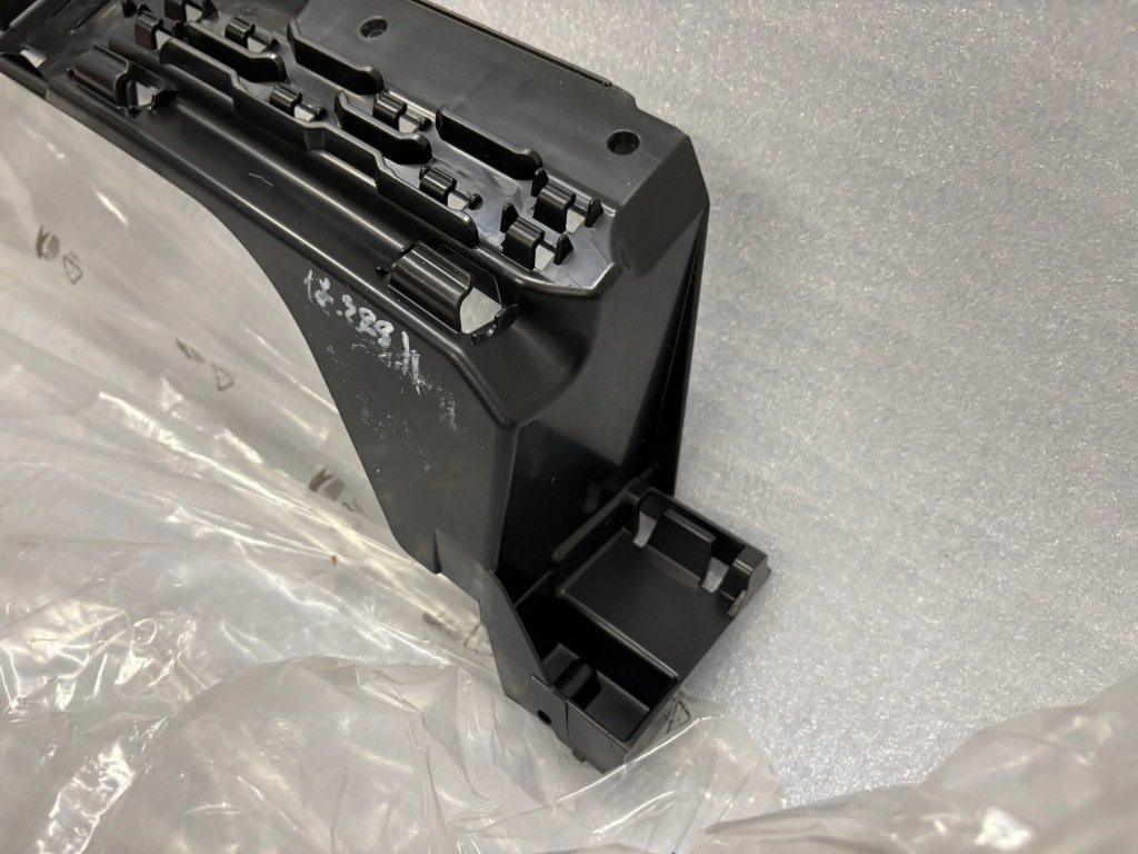 фото №8, Напрямна бампера задня bmw 2 f46