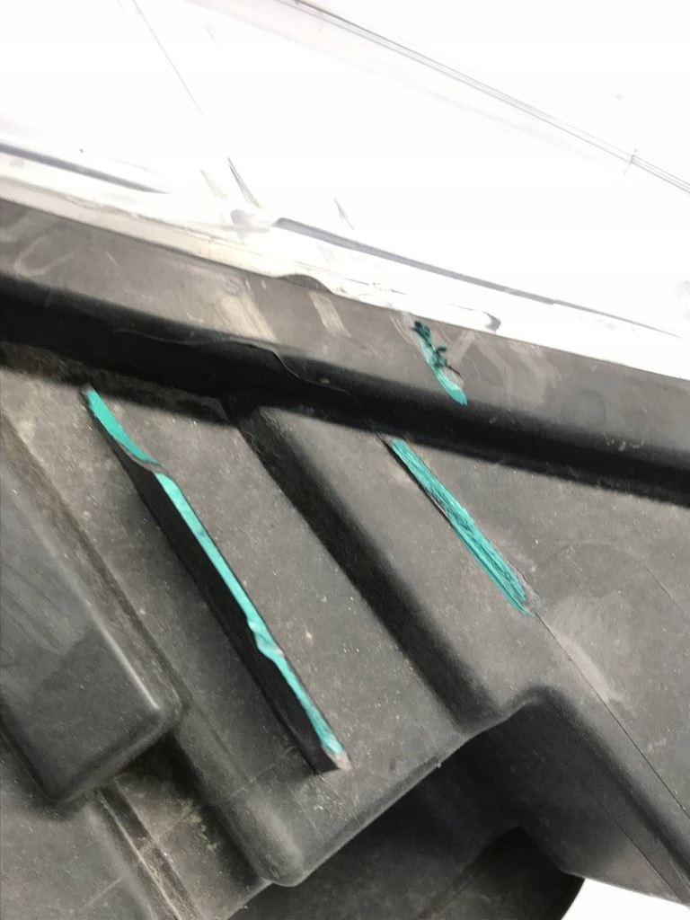 фото №11, Opel combo e 18- лампа правая перед 9816825480