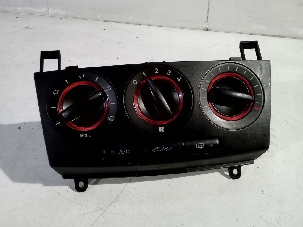 фото №1, Mazda 3 bk панель керування обдув