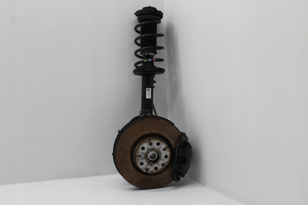 фото №1, Audi q3 8u lift амортизационная стойка правый 5q0413031af