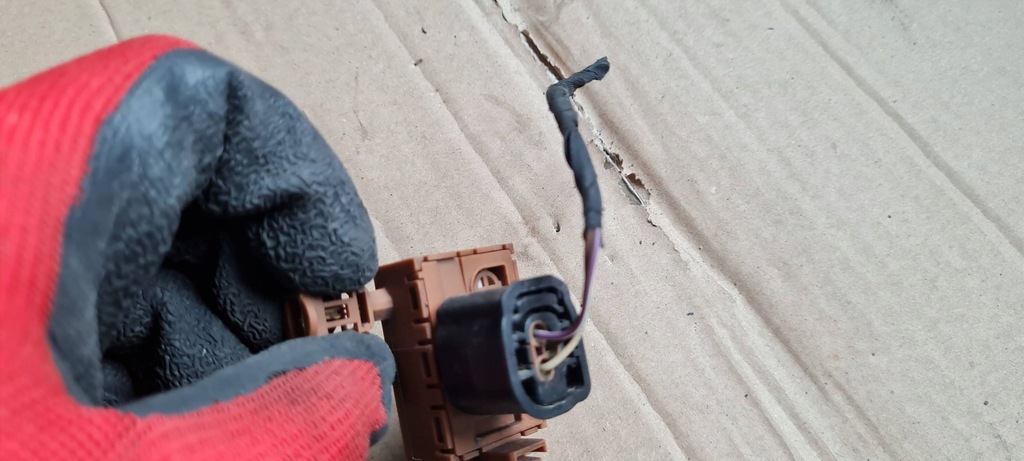 фото №7, S4 b9 8w a4 датчик якості повітря штекер 4h0907658a a5 8w q5 q7