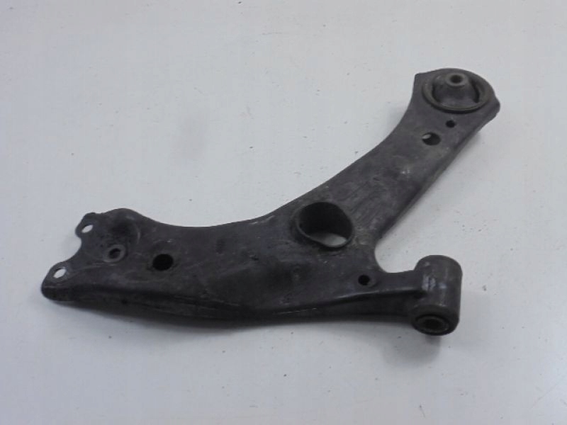 фото №8, Toyota c-hr важіль нижній перед правий 4806810130